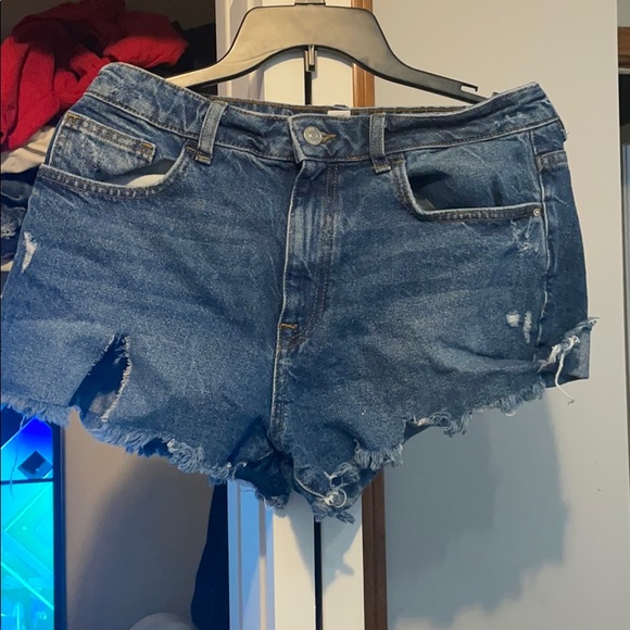 Cute jean shorts - Picture 1 of 2